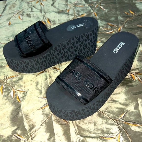 Michael Kors Shoes - Women’s Michael Kors Sandals, Size 7